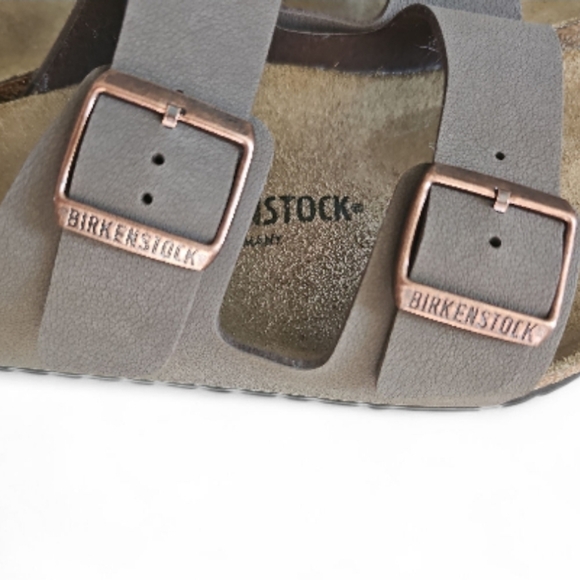 Birkenstock Arizona Soft Footbed Leather Sandals Sz 43 Taupe Double Strap NWOT - Picture 6 of 11